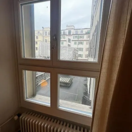 La Navigation, 1 Bdr * Genève